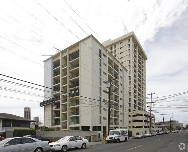 Building Photo - H&M Apartments