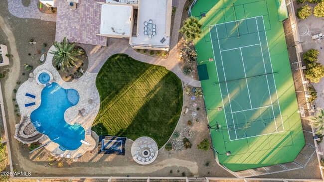 Building Photo - 5821 E Cactus Rd