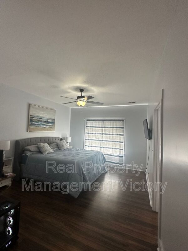 Building Photo - 1089 Garnet Dr