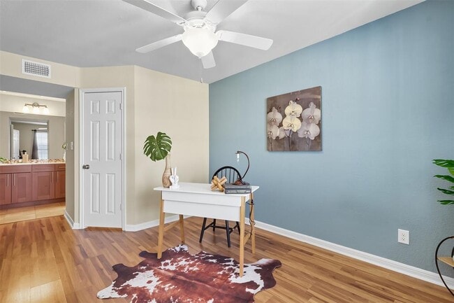 Building Photo - 7685 Northcross Dr