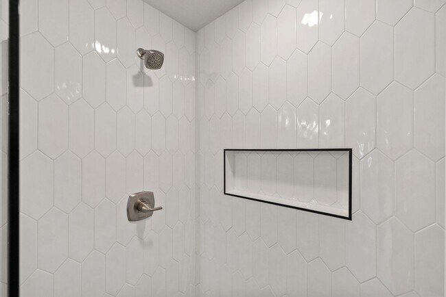 Building Photo - Sango Drive 3 Bedroom Condo For Rent!