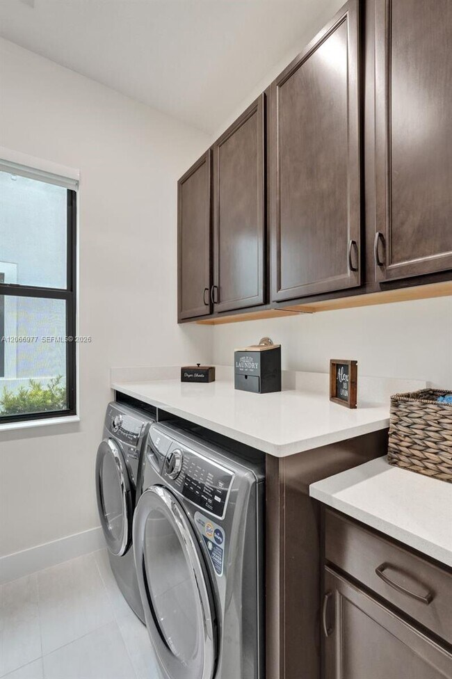 Building Photo - 12474 Solana Bay Cir