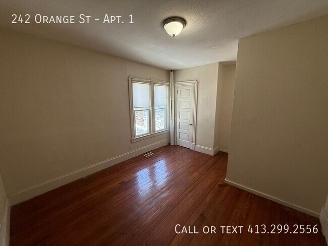 Building Photo - 242 Orange St