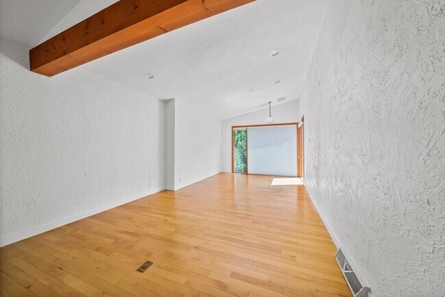 Building Photo - 37 Harwich Rd