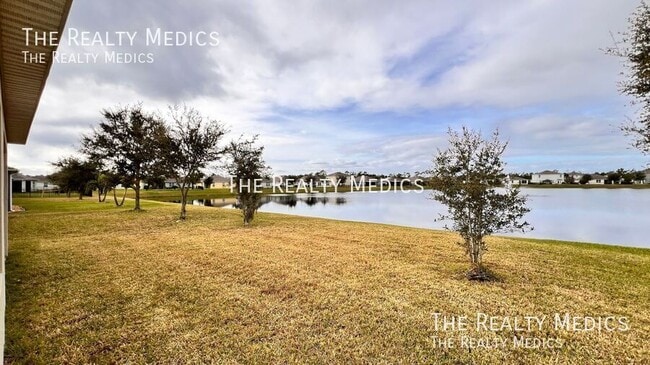 Building Photo - 522 Armoyan Wy