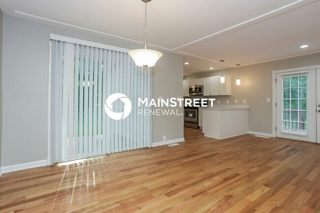 Building Photo - 147 Acorn Dr