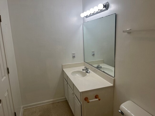 Building Photo - Pet Friendly 3 Bedroom, 2 Bath Duplex in College Park Available Soon!