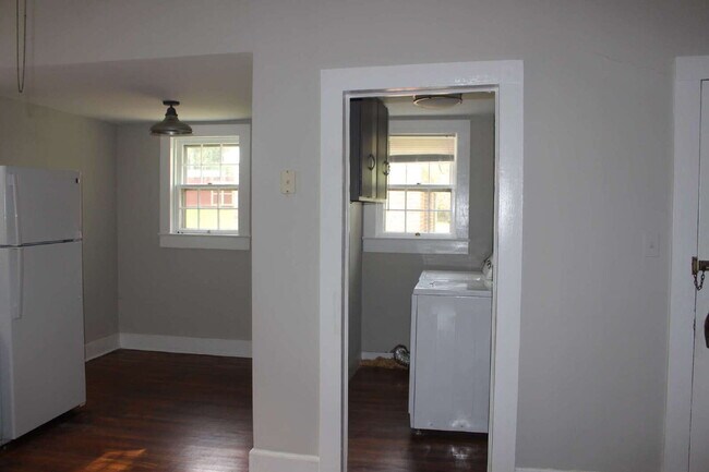 Building Photo - CHARMING HOUSE IN THE TOWN OF CLARKSVILLE VA.  MINUTES FROM SHOPPING AND ENTERTAINMENT.