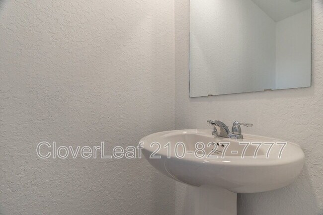 Building Photo - 12822 Ratcliff Lk