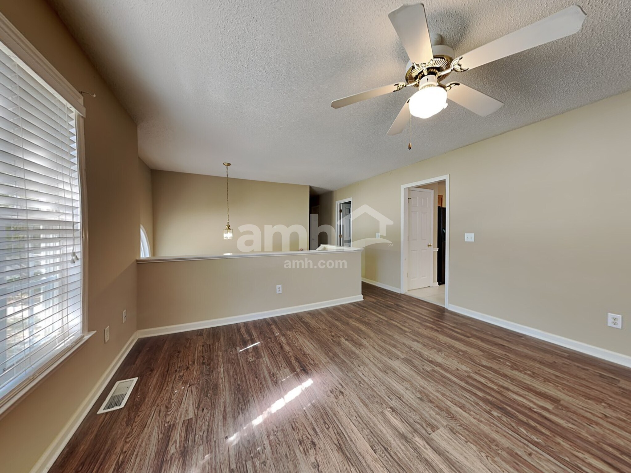 Building Photo - 5160 Windsbury Ridge Rd
