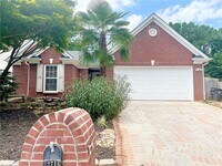 Building Photo - 2715 Sterling Creek Pointe