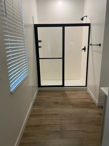 Building Photo - 4820 S Molly