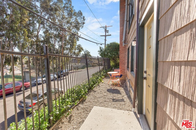 Building Photo - 4849 San Rafael Ave