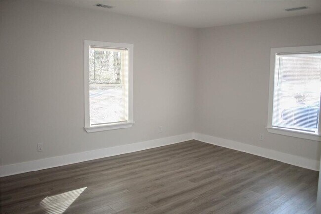 Building Photo - 970 Bates Rd