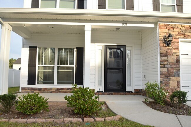 Building Photo - 108 Big Cypress Ct