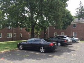Building Photo - 581 Thomas St
