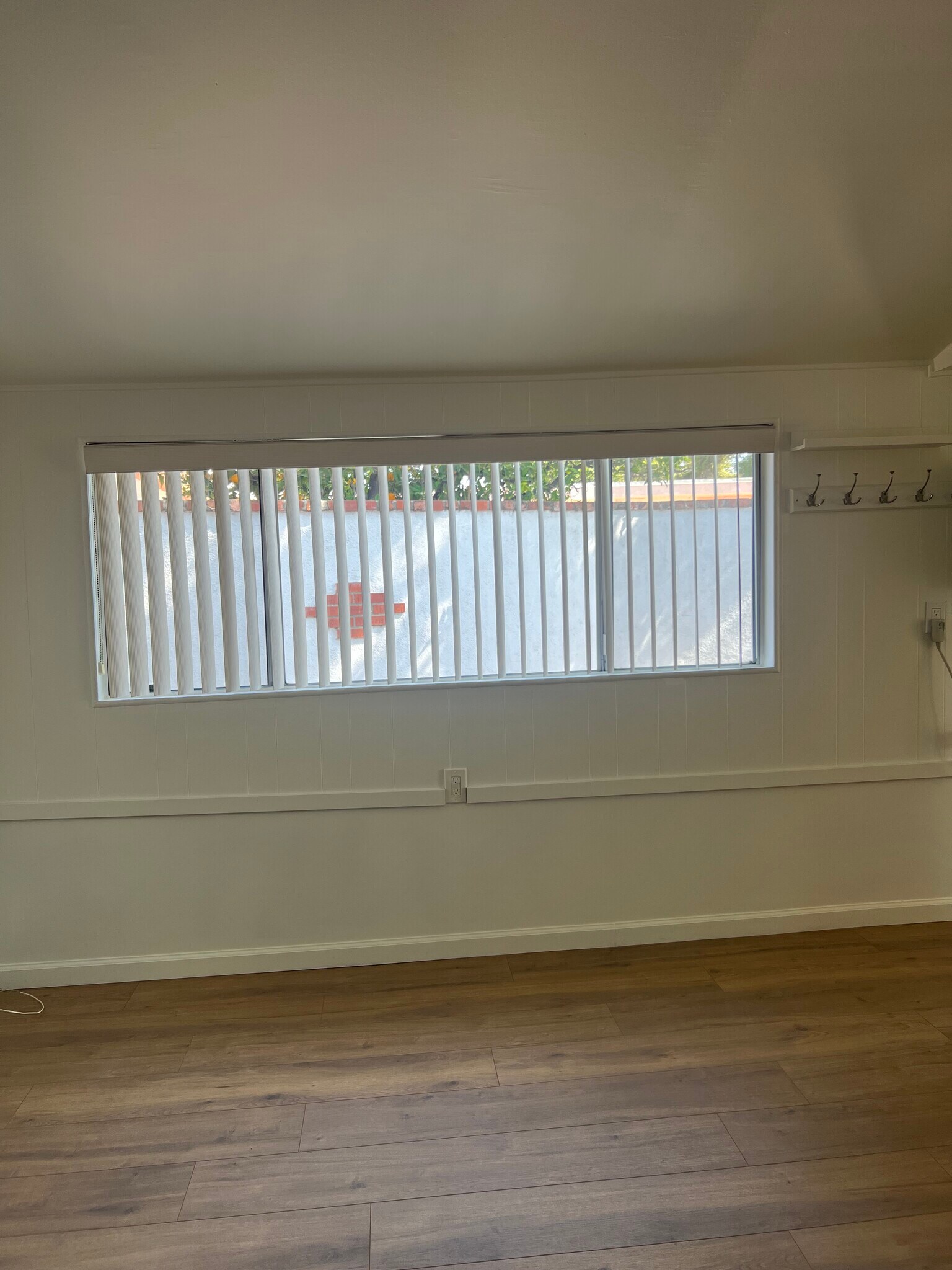 Large bedroom window area - 15138 Encanto Dr