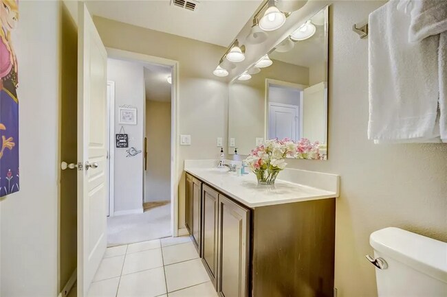 Building Photo - 3161 Tocoa Cir