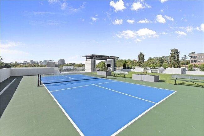 Building Photo - 2425 Peachtree Rd NE