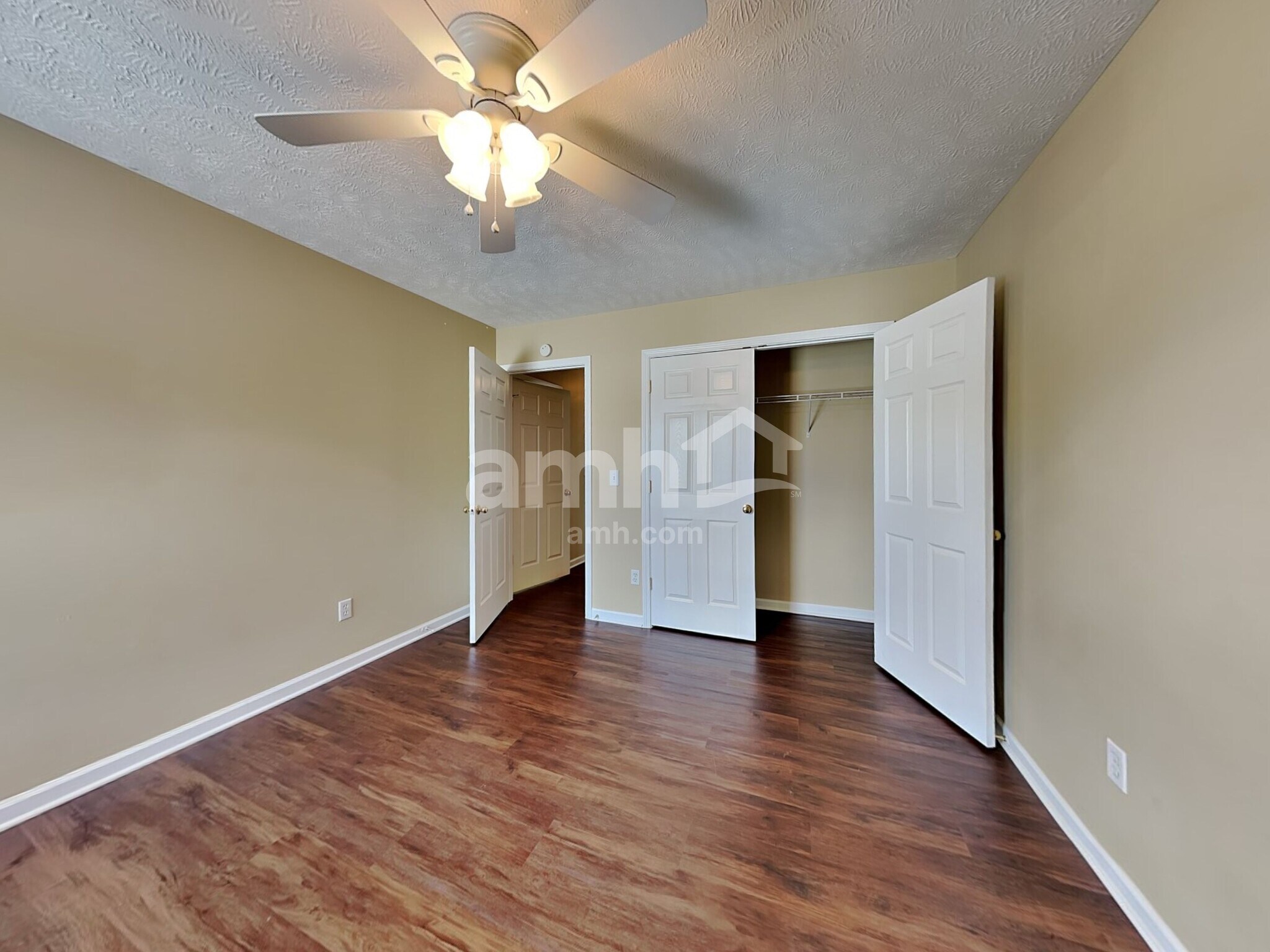 Building Photo - 717 Veneta View Dr