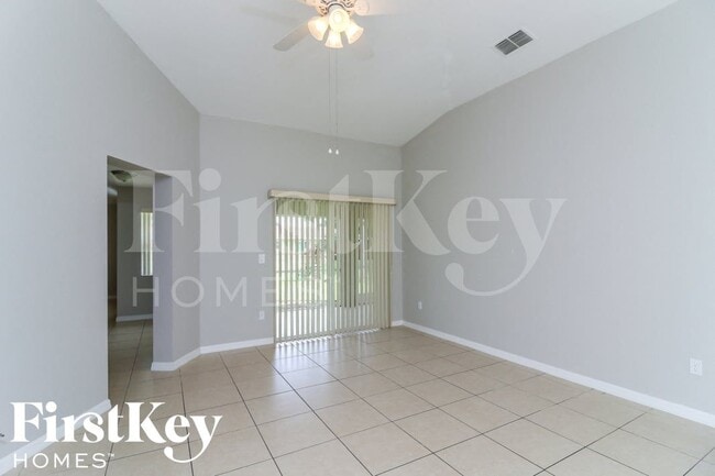 Building Photo - 9041 Irving Rd