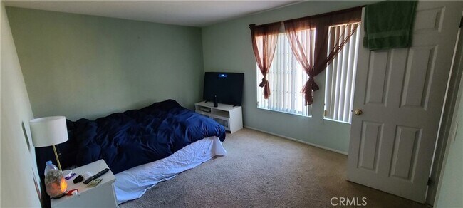 Building Photo - 2563 Gilbert Ave