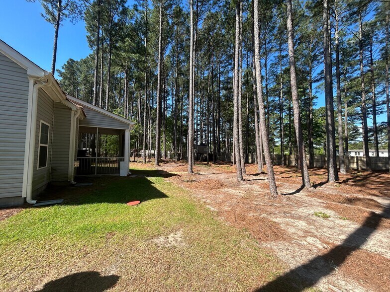 Building Photo - 177 Timber Skip Dr