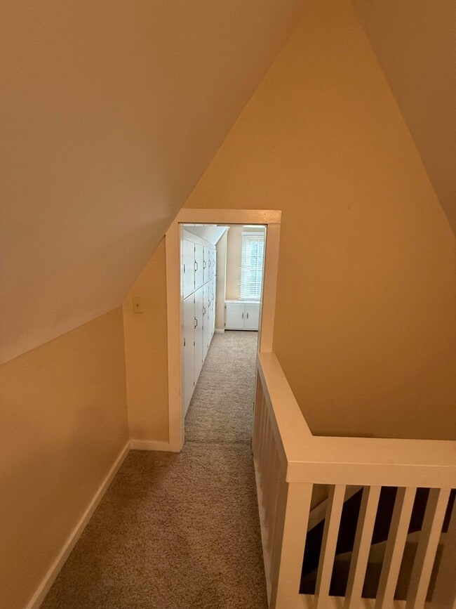 Building Photo - 2629 E Broad St