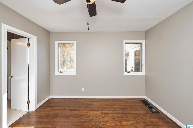 Building Photo - 2005 Chestnut Rd