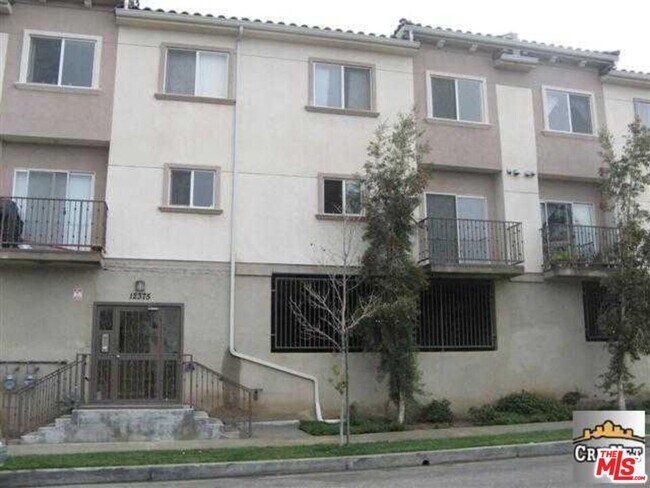 Building Photo - 12375 Osborne Pl