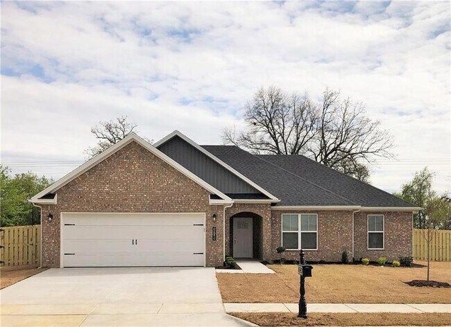 Primary Photo - 1725 Tracey Rd
