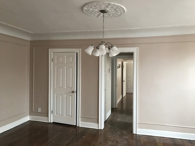 Building Photo - 3235 W Grand St