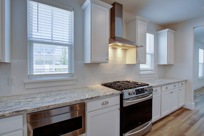 Building Photo - Beautiful Upgraded Midtown Nexton Rental Home | 3 Bed + 3.5 Bath