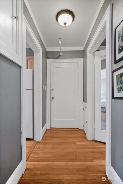 Building Photo - 321 Boylston Ave E