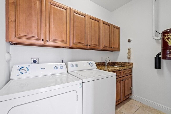 Building Photo - 811 S Federal Hwy