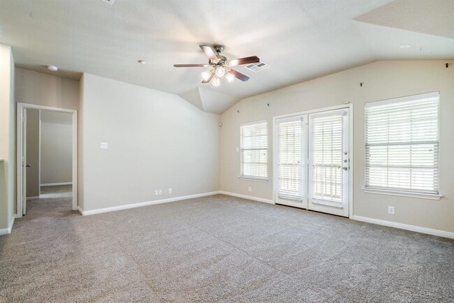 Building Photo - 1310 W Parmer Ln