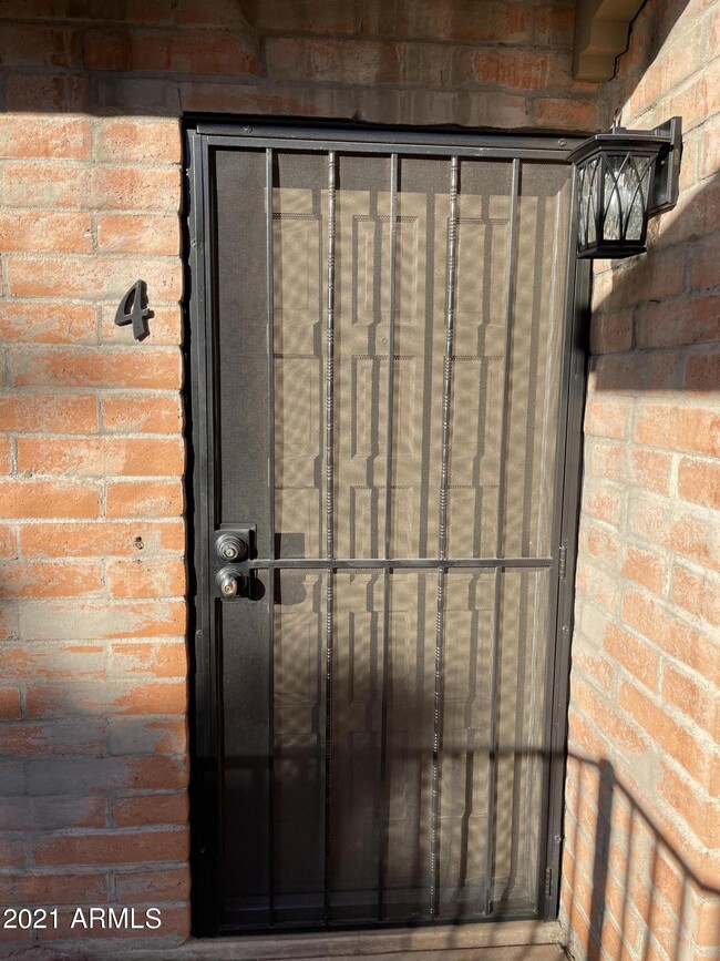Building Photo - 3634 E Monterosa St