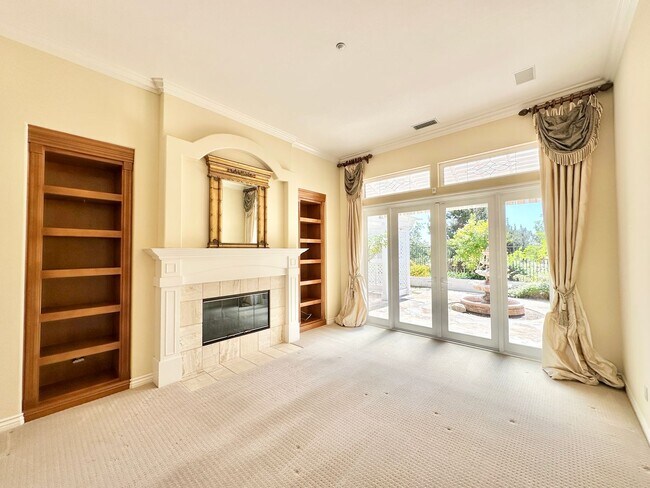 Building Photo - Beautiful Single-Level Custom Home with Serene Backyard Space in the Lovely Peppertree Park Commu...