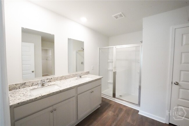 Building Photo - 112 Windrush Pnes