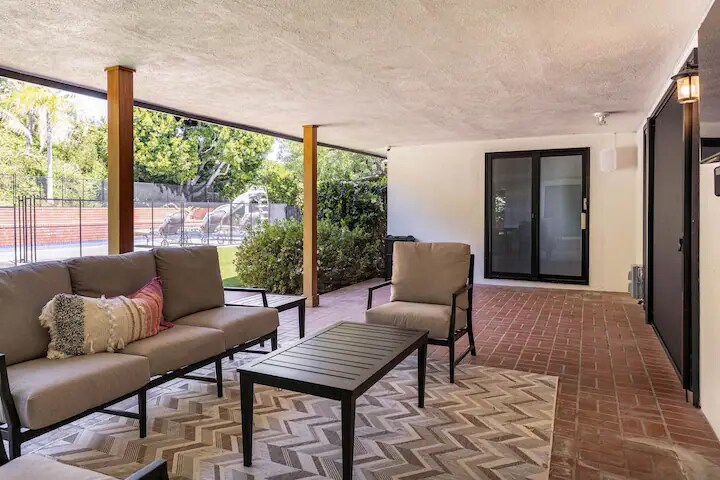 Building Photo - 17133 Adlon Rd