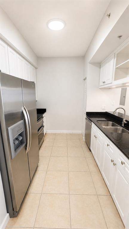 Building Photo - 1064 N Tamiami Trl