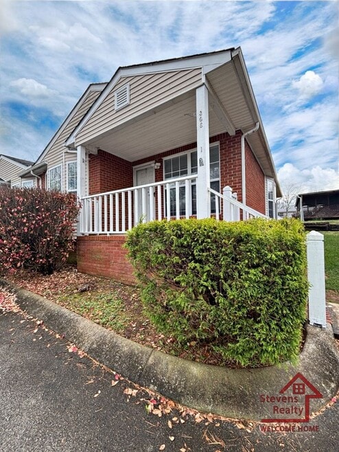 Building Photo - 306 Oriole Dr