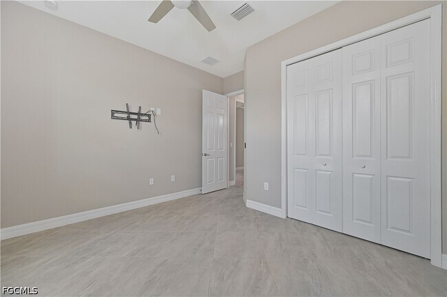 Building Photo - 28076 Foxrock Ct