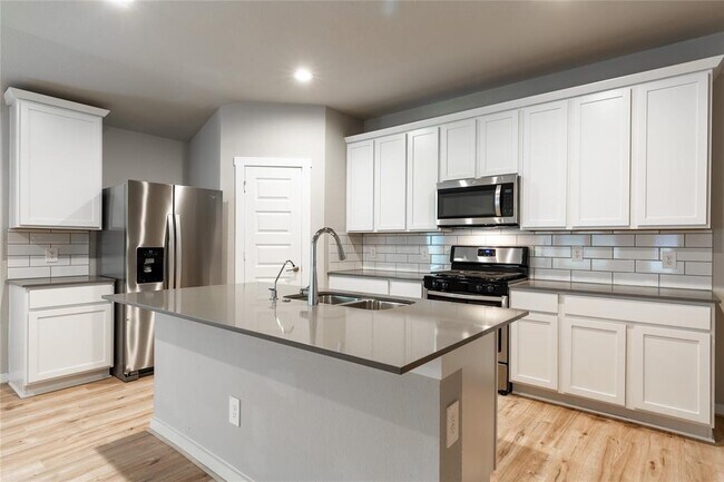 Building Photo - 7730 Rainham Valley Ln