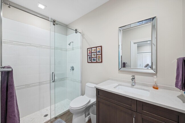 Building Photo - 4841 Exeter Estate Ln