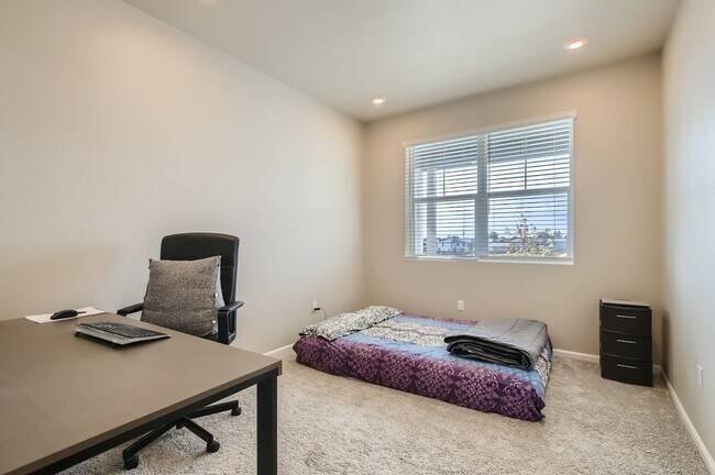 Building Photo - 3869 Sandy Vista Trail