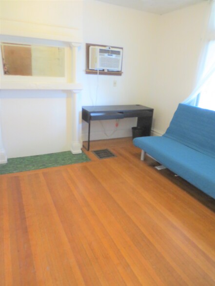 Building Photo - 5704 Darlington Rd