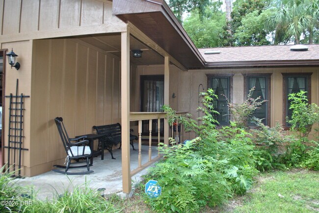 Building Photo - 5590 Lancewood Cir S