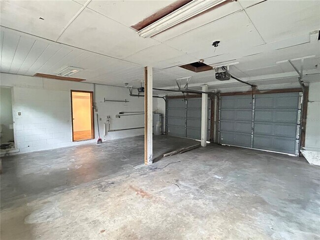 Building Photo - 1241 N Lake Elbert Dr NE