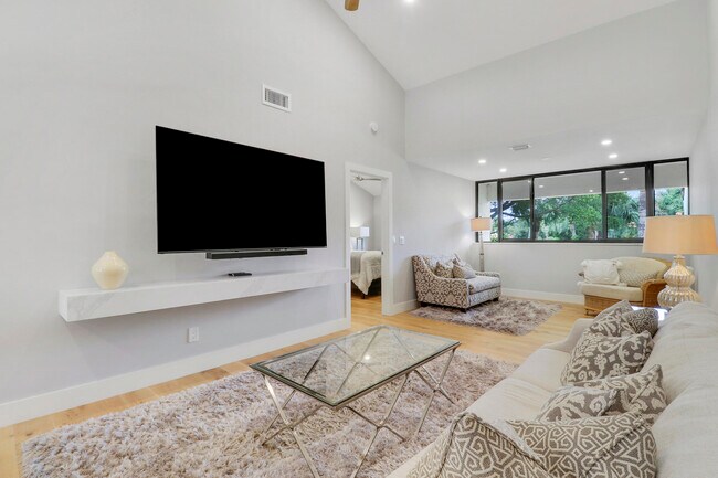 Building Photo - 104 Sea Oats Dr